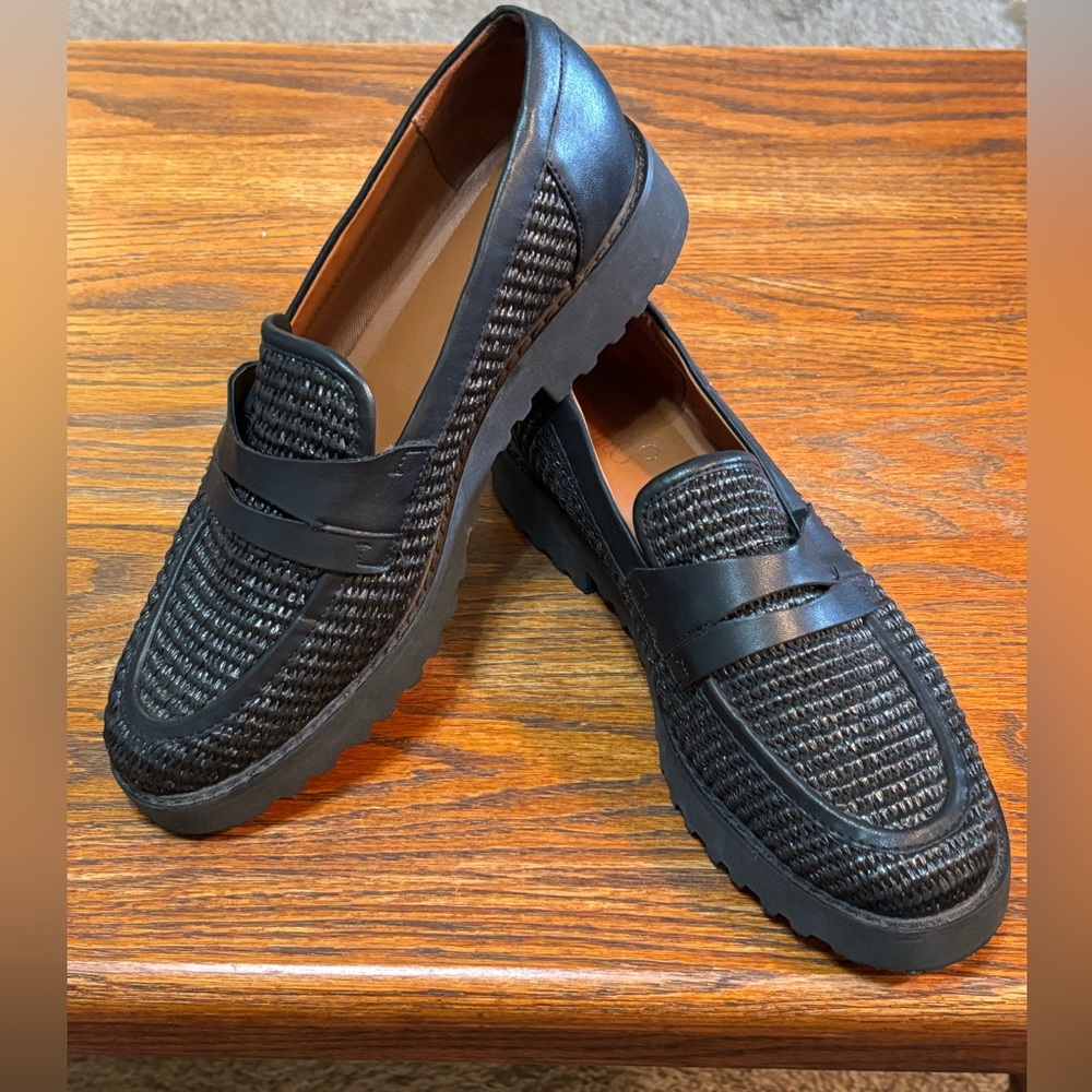 Franco Sarto WovenTop Lug Sole Loafers w/Vegan Leather Details Woman’s Size 8